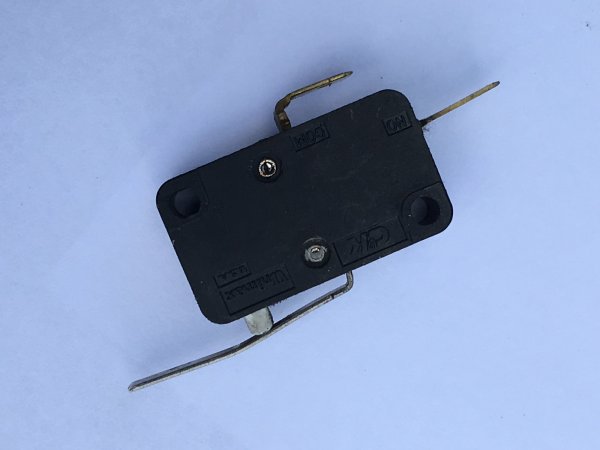 HarmanP61OldBadMicroFeederSwitch (4).jpg