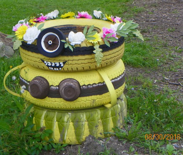 Tires-flowers.JPG