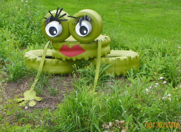 Tires-lady frog.JPG