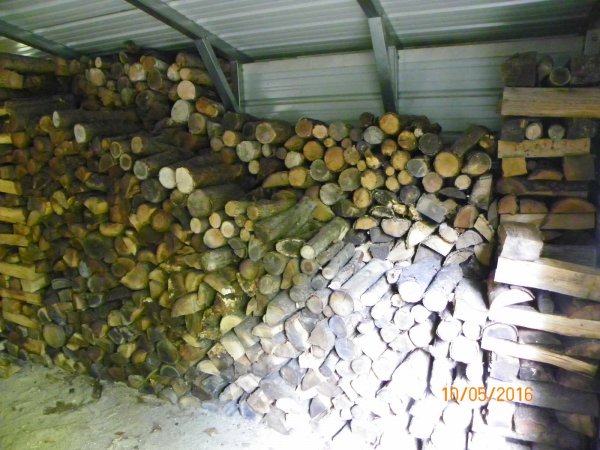 Wood in barn 2016d.JPG