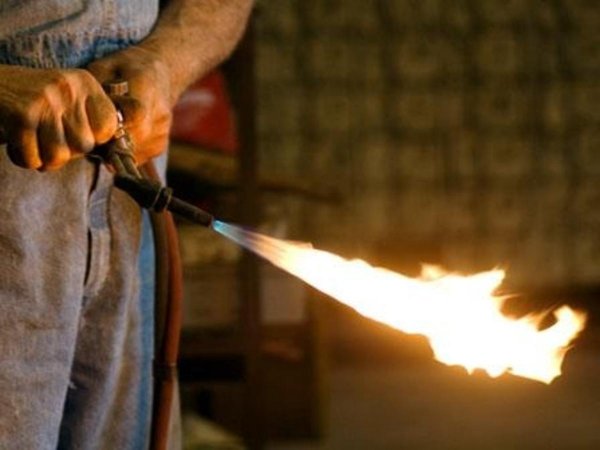 122408_Blowtorch_448x336.jpg