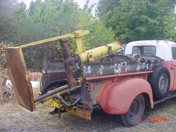 truck with spillller.jpg