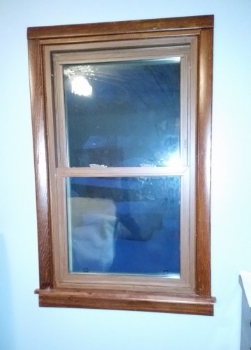 bedroom small window trim.jpg