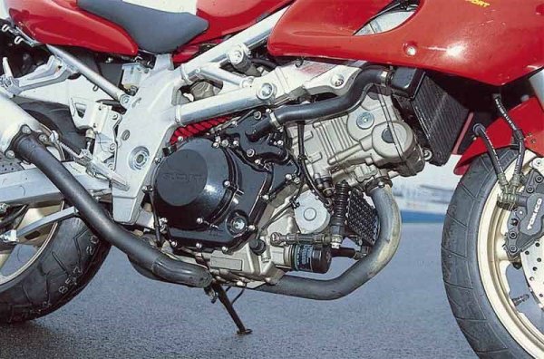 13SUZUKI_TL1000SX8-01.jpg