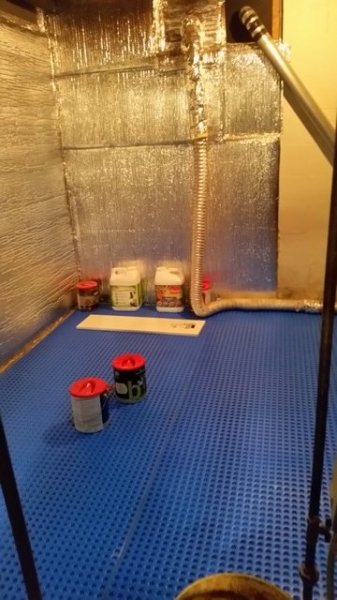 Basement floor w air gap.jpg