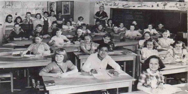 2nd grade-1951 Ashley.jpg