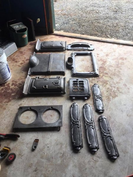 Parlor Stove derusted..jpg