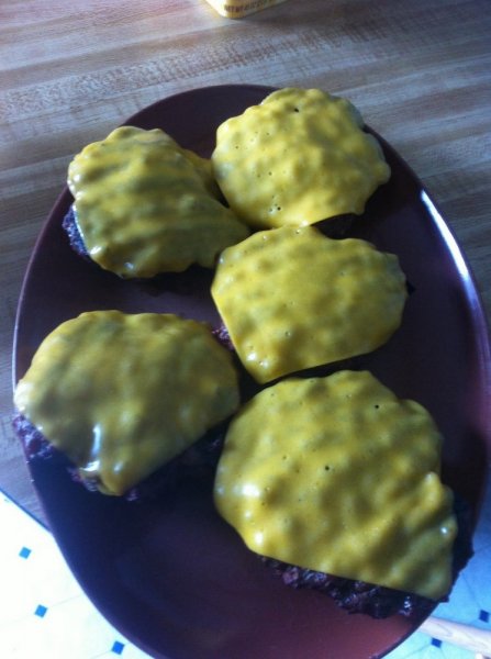 cheesburgers.jpg