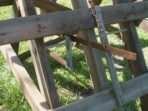 log holder 2.JPG