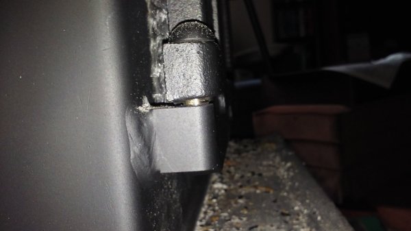 bottom_hinge.jpg