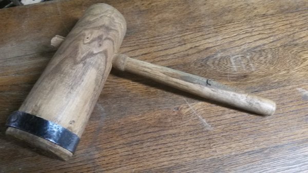 Rehandled this antique, Made in Germany Ludell masonry hammer using stock  from a grape trellis - with hand tools only. Cutoff piece next to it for  scale : r/Skookum