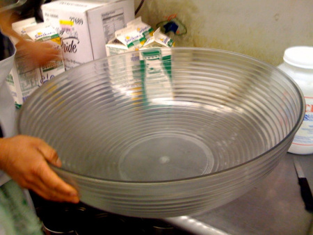 large-plastic-mixing-bowl.jpg