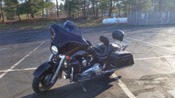 bike in parking lot 12-5-17.jpg