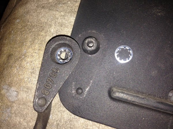 QuadLidScrew (6).JPG