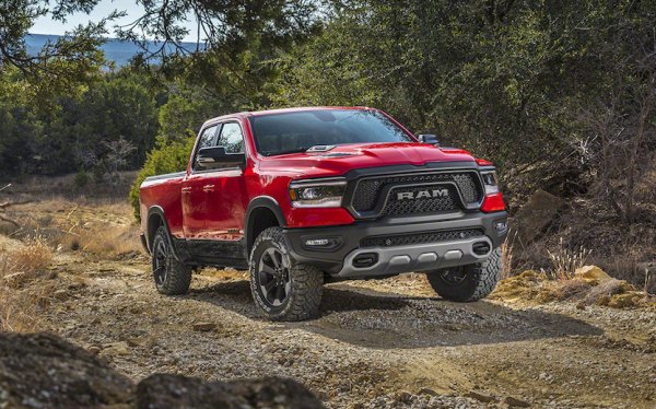 2019-ram-1500-rebel-dirt.jpg