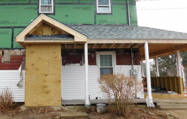 15 Feb 2018 new entranceway and sidewalk roof.JPG