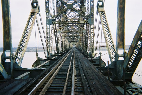 Metropolis Bridge 3.jpg