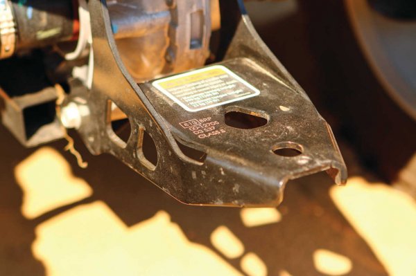 2015.can-am.outlander-l450.close-up.hitch_.jpg