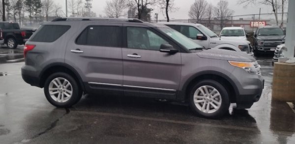 2014 Ford Explorer XLT on lot.jpg