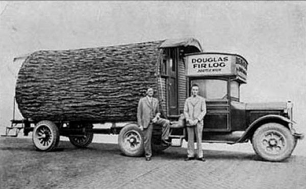 1922_wade_log_motor_home.jpg