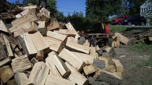 091811 oak splitting.jpg