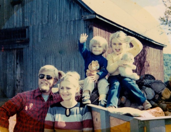 Vicki & Dave & kids 1984.jpeg