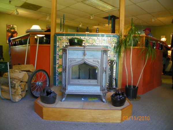 Showroom-2.JPG
