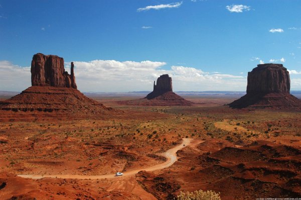 Monument Valley picture.jpg