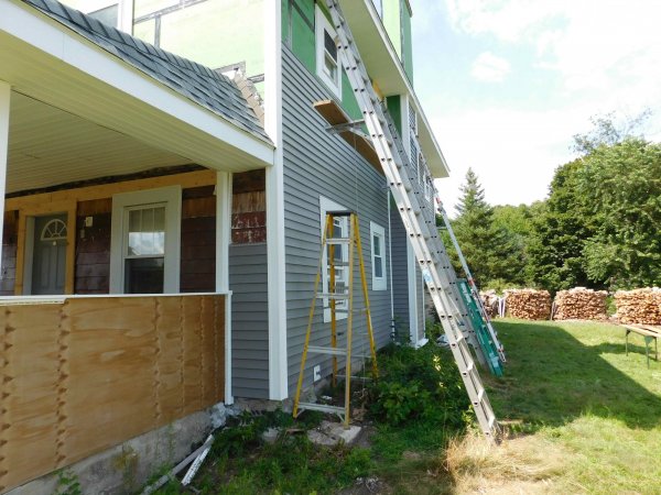 31 July 2018 Southwest corner shingles.JPG