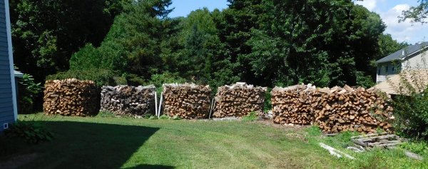 15 Aug 2018 6 Holz Haus.JPG