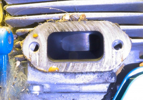 6401 exhaust cylinder.jpg