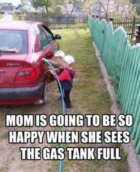 10 Moms gas tank.jpg