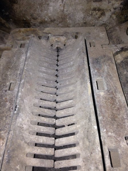 Coal Bear Grates Coal Position.jpg