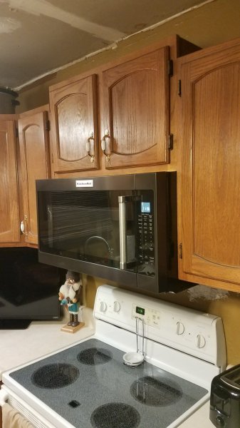 6 Tips to Avoid Over-the-Range Microwave Installation Problems