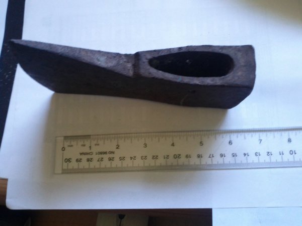 axehead_bottomview.jpg