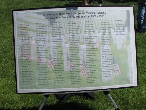 Memory plaque for NH soldiers.jpg