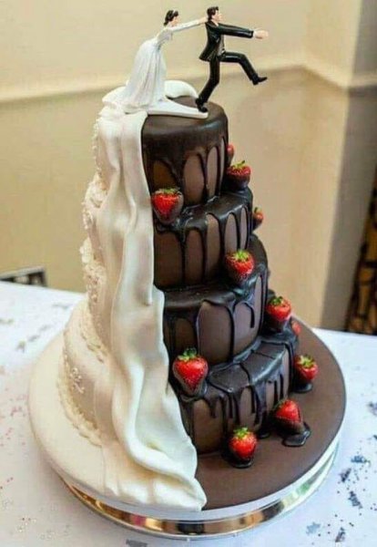 Wedding cake-different.jpg