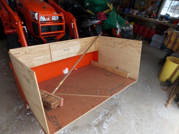 Leaf Scoop #1 Em.JPG