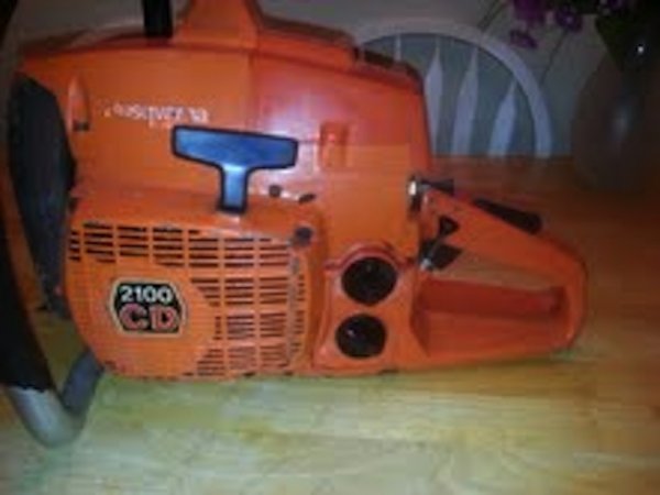 Husq 2100 #1.jpg