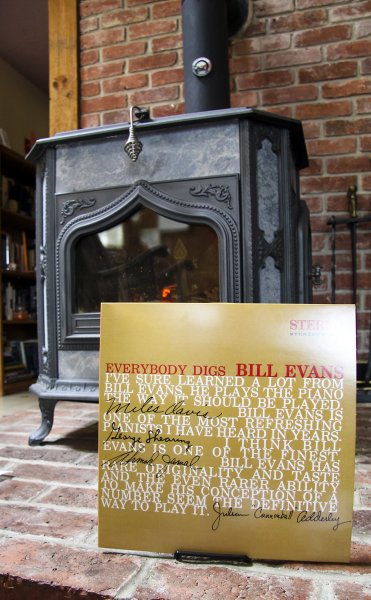 Eveybody Digs Bill Evans.jpg