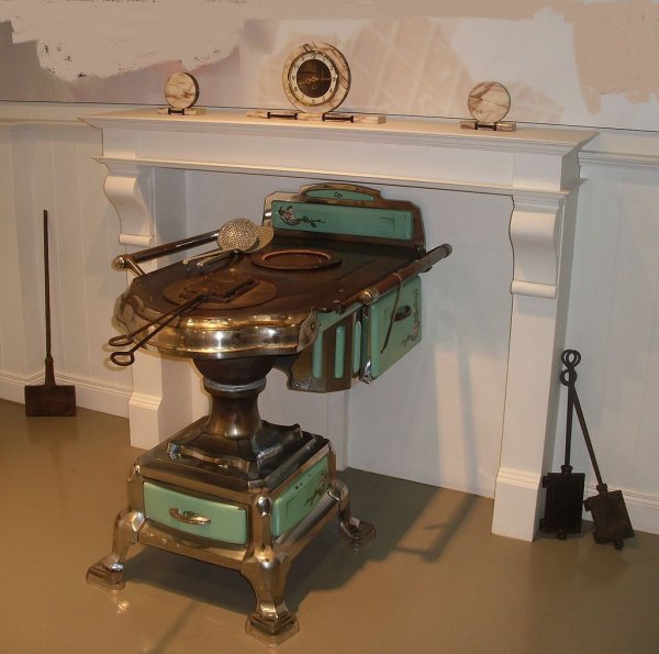 Louvain stove2.jpg