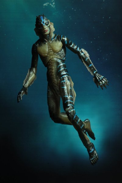 NECA-Shape-of-Water-Amphibian-Man-011.jpg