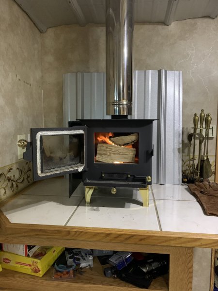 Cooking with the Cubic Mini Wood Stove OVEN :: Grizzly In a Tiny House on  Wheels :: Winter Warmth 