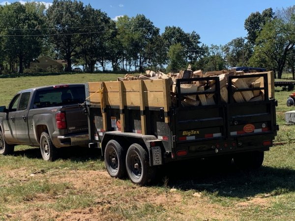 Load of Pin Oak.jpg