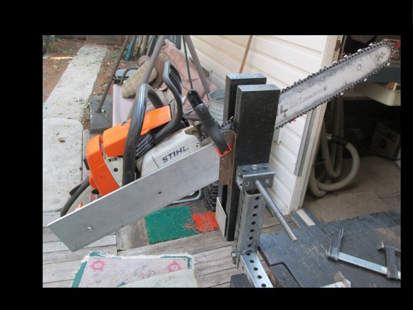 ChainsawVise20a.jpg