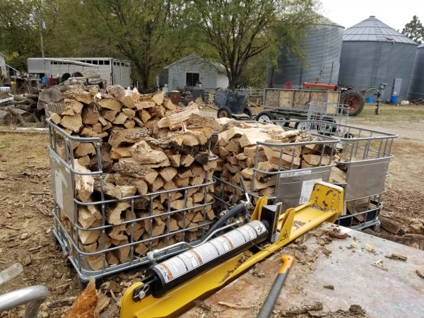 Totes and splitter.jpg