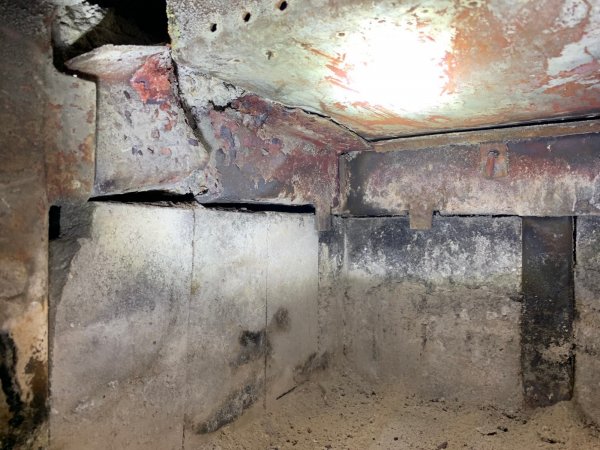 STOVE LEFT SIDE BURNT OUT ANGLE.jpg