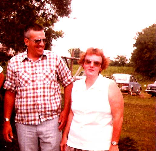 Dennis-Judy 1983.JPG