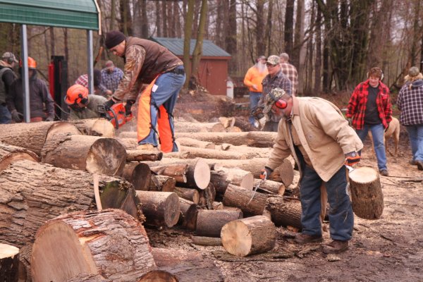 Group at work at Jim's-2.JPG