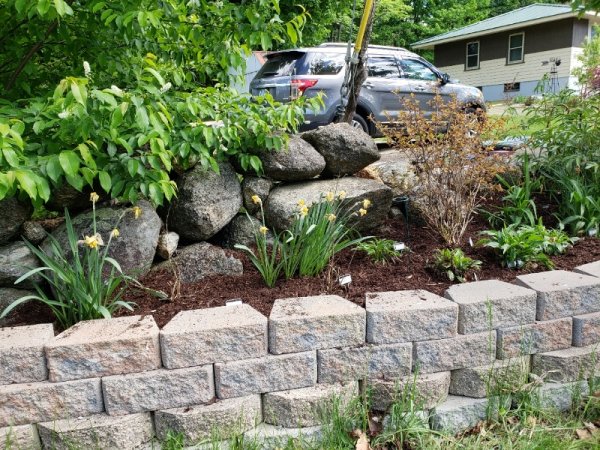 new mulch roadside left.jpg